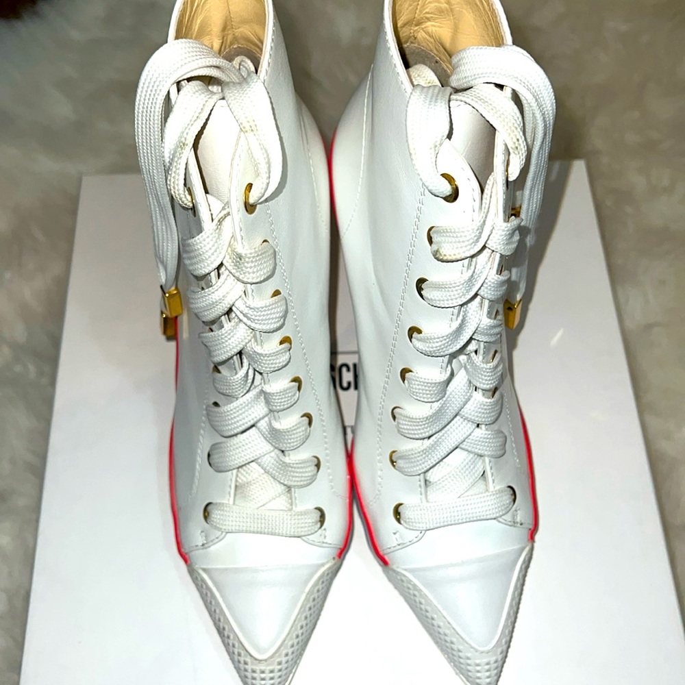Moschino   Sneaker heels
